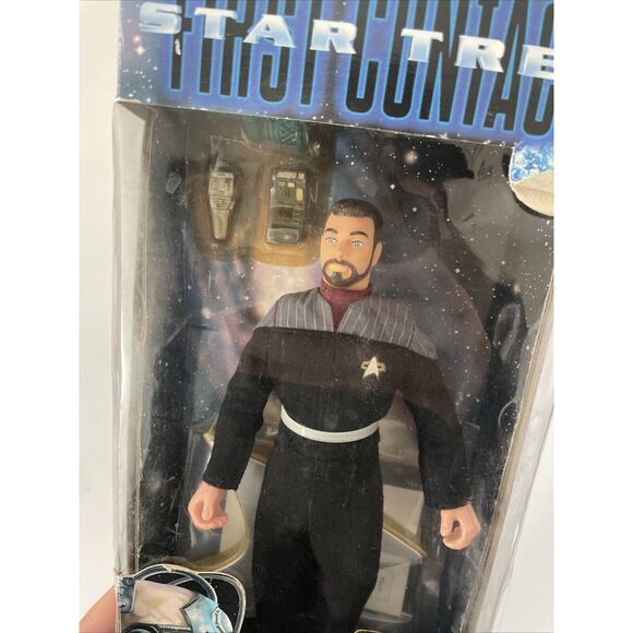 1996 Playmates Star Trek First Contact 9" Commander William Riker in Damaged Box - Picture 3 of 10